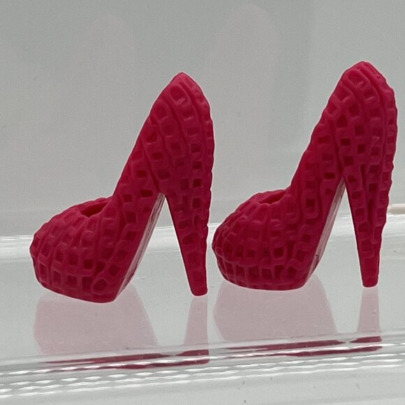 Monster High Replacement Spectra Vondergeist Ghoul Spirit Pink Shoes Heels & arm - Picture 5 of 9